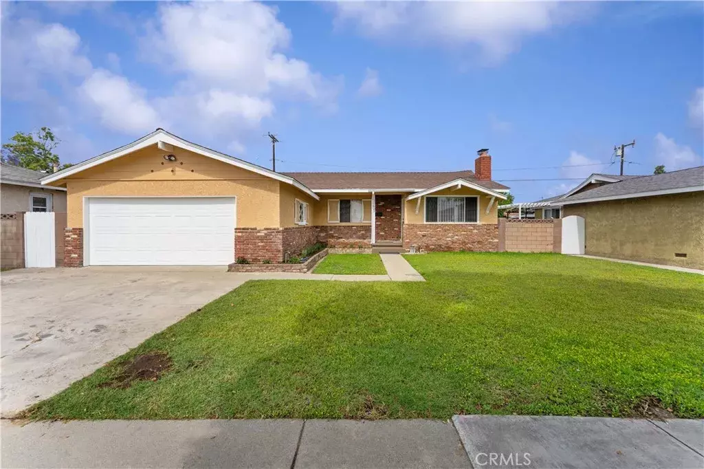 Lakewood, CA 90715,20625 Wardham Avenue