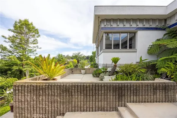 Diamond Bar, CA 91765,23615 Falcons View Drive