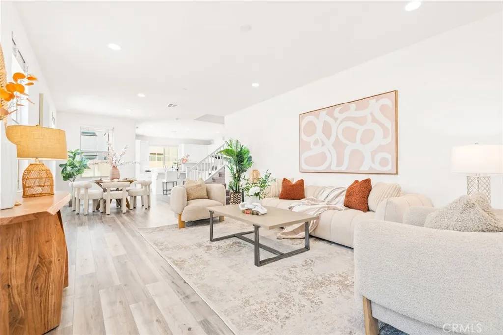 Rosemead, CA 91770,8254 Lily Drive