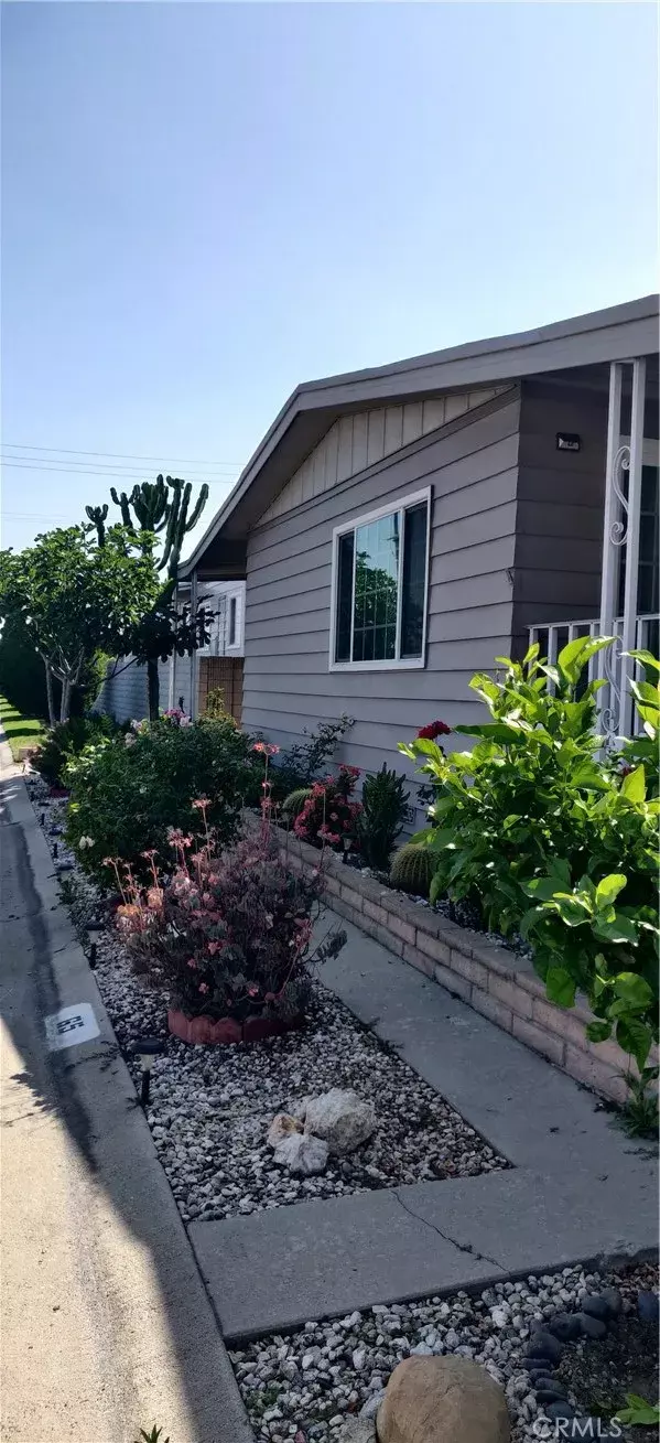 Pico Rivera, CA 90660,8509 Beverly #65