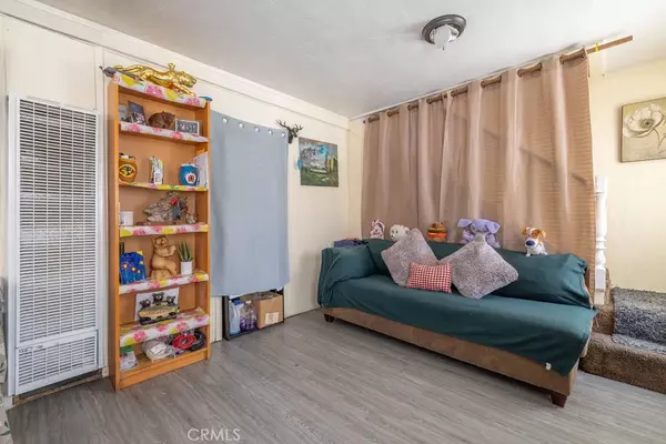 Big Bear Lake, CA 92315,439 Jeffries Road