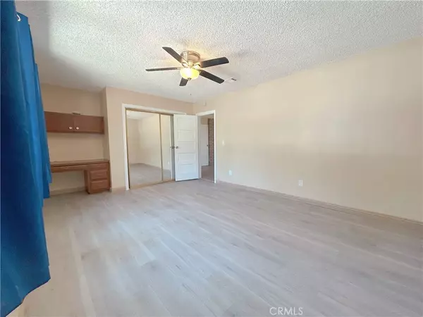 Fontana, CA 92335,17065 Ivy ave