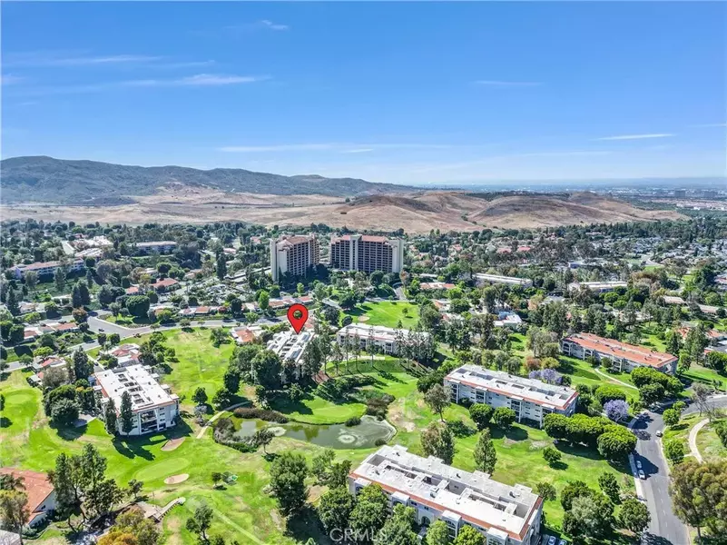 5510 Paseo Del Lago West #2D, Laguna Woods, CA 92637