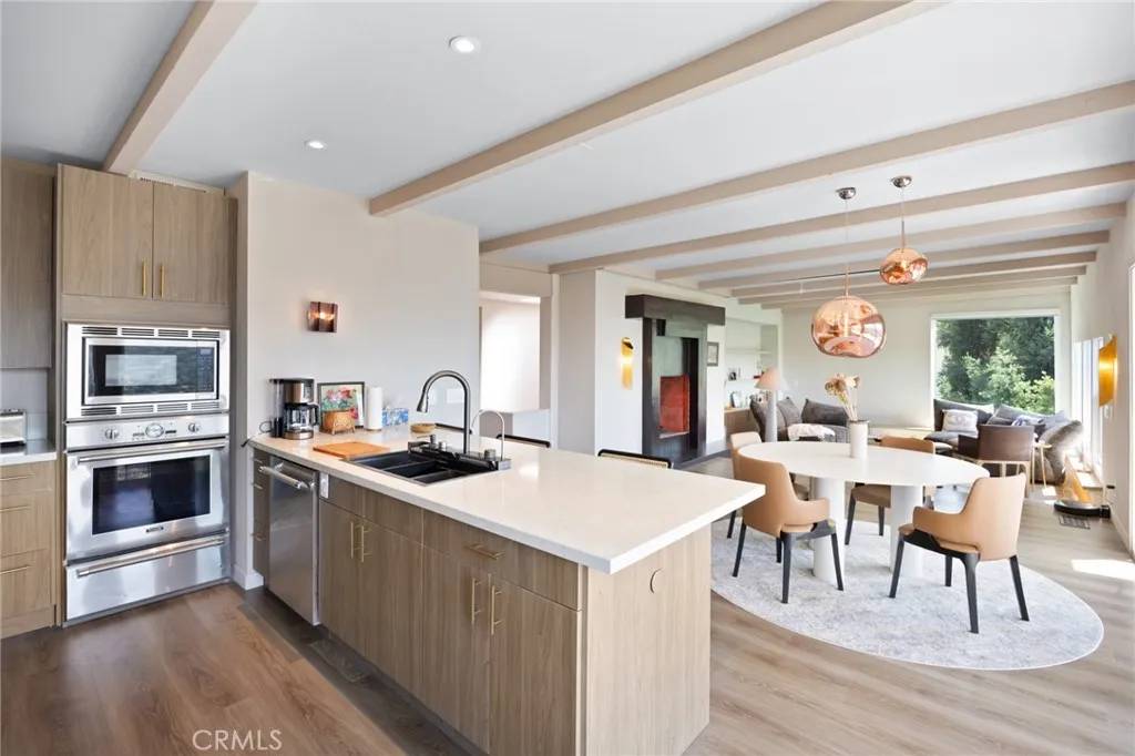 3233 Tareco Drive, Los Angeles, CA 90068