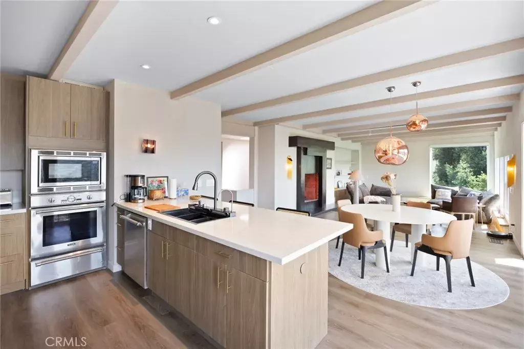 Los Angeles, CA 90068,3233 Tareco Drive