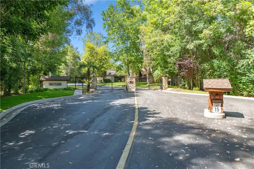 Whittier, CA 90605,9411 Friendly Woods Lane