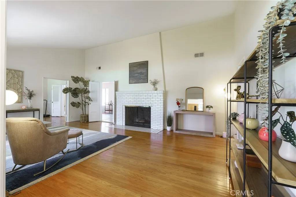 Arcadia, CA 91007,367 W Camino Real Avenue