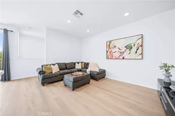 Temple City, CA 91780,5659 Mcculloch Avenue #103