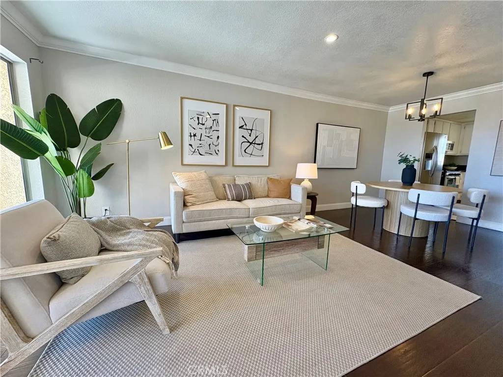 Los Alamitos, CA 90720,3845 Farquhar Avenue #212