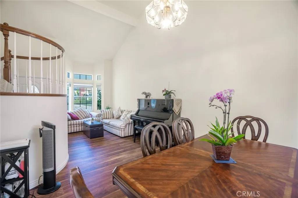 Monrovia, CA 91016,430 W Walnut Avenue West