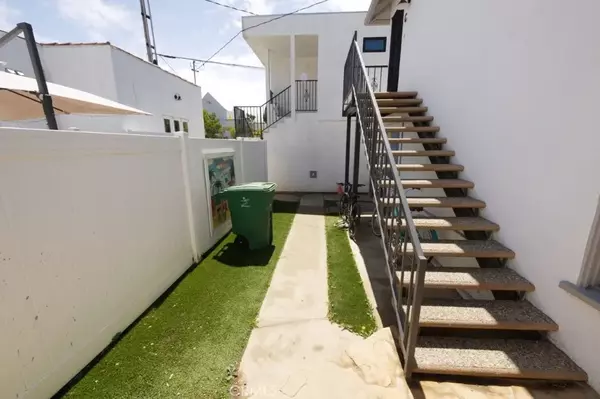 Santa Monica, CA 90402,728 Euclid Street #E