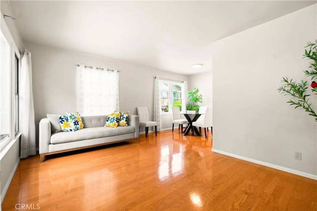Culver City, CA 90232,4348 VINTON Avenue