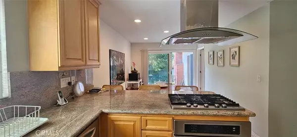 Los Angeles, CA 90065,1810 Sunny Heights Drive