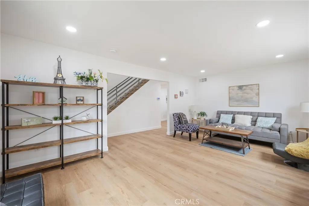 San Dimas, CA 91773,239 N Basilio Avenue