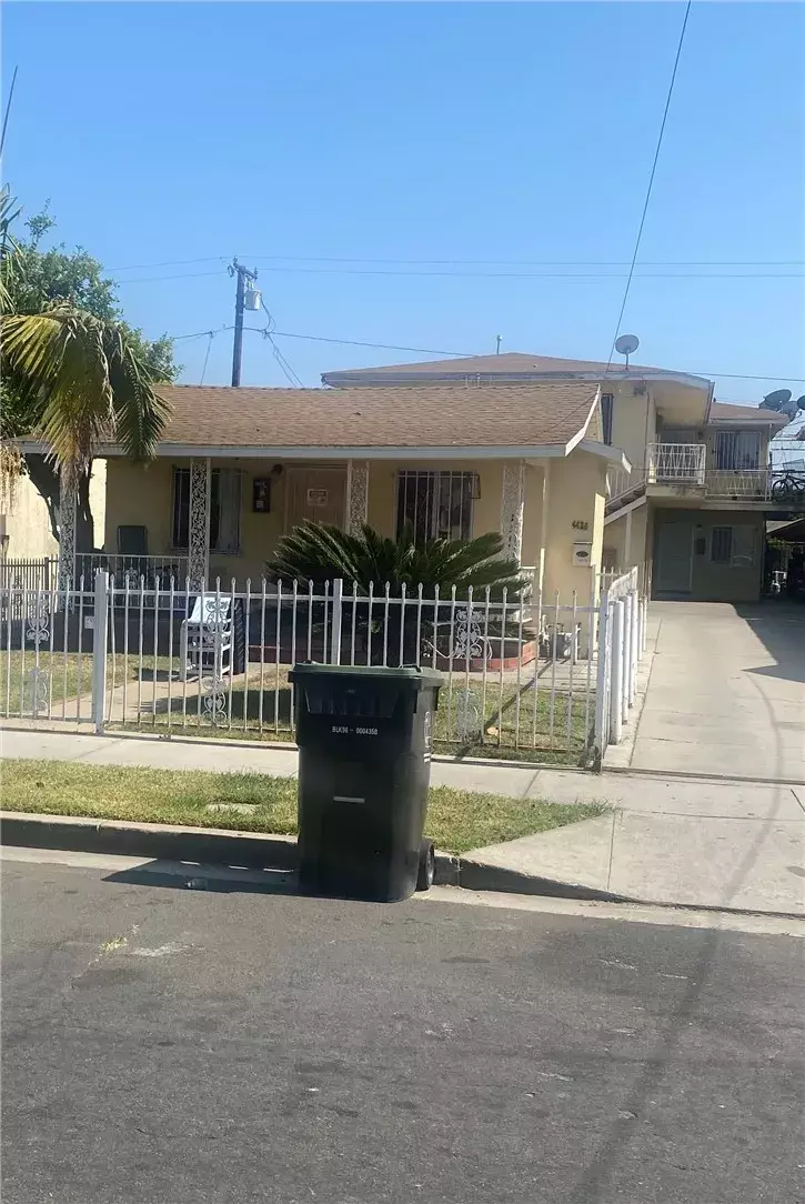 Maywood, CA 90270,4426 E 54th Street
