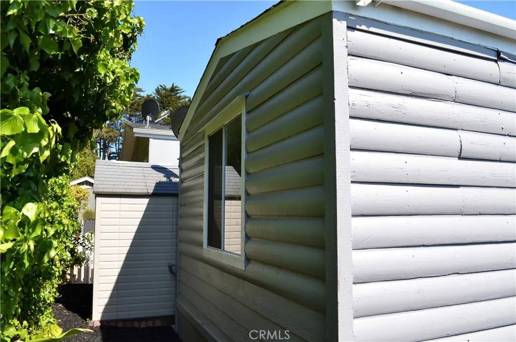 Cambria, CA 93428,1226 N Main ST #36