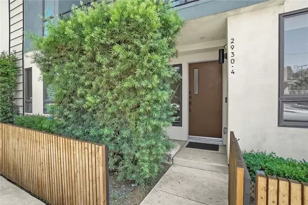 Los Angeles, CA 90039,2930 Rowena Avenue #4