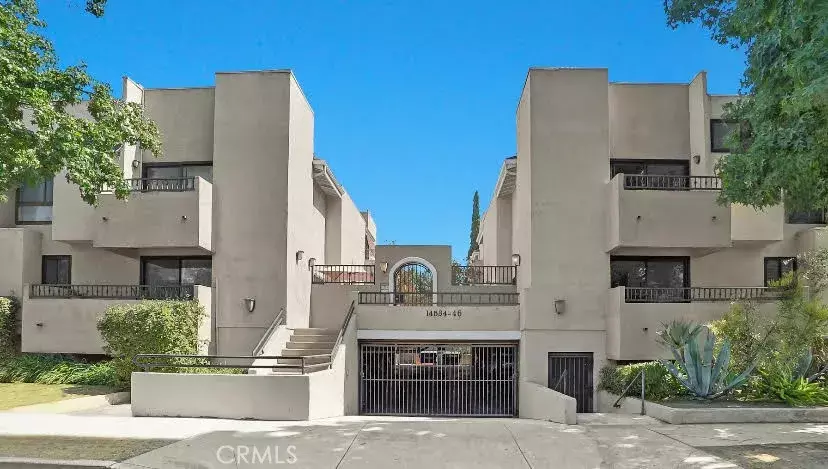Sherman Oaks, CA 91403,14634 Magnolia Boulevard #4