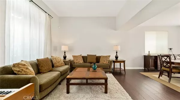 Altadena, CA 91001,637 Chaparral Court