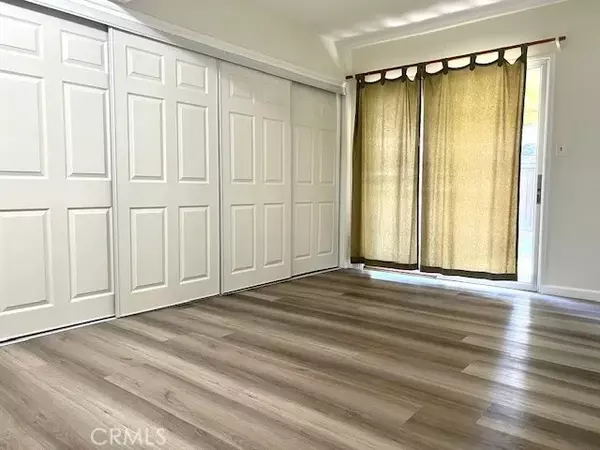 Northridge, CA 91325,8954 Chimineas Avenue