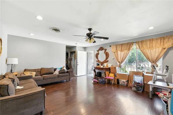 Lancaster, CA 93535,766 E Pillsbury Street