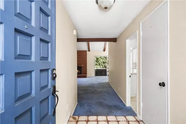 Huntington Beach, CA 92646,20532 Paisley Lane