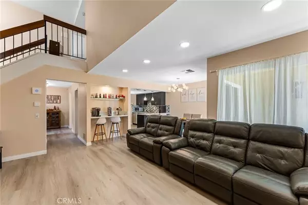 Chino, CA 91710,4150 Schaefer Avenue #17