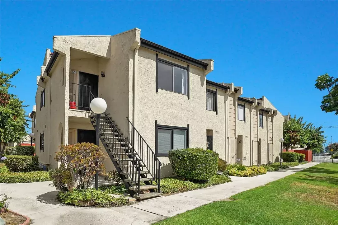 Covina, CA 91722,18707 E Arrow #55