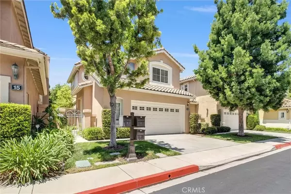 Irvine, CA 92606,11 Santa Cruz Aisle