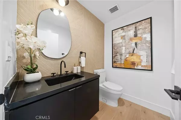 Los Angeles, CA 90042,6849 N Figueroa Street