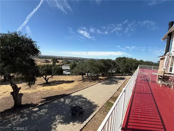 Paso Robles, CA 93446,1312 Oak Ridge Way