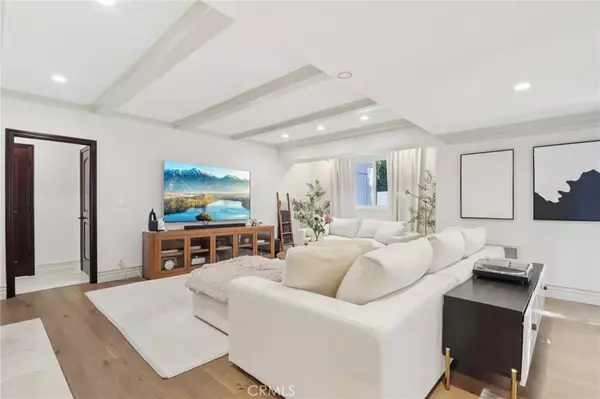 Encino, CA 91316,4501 Grimes Place