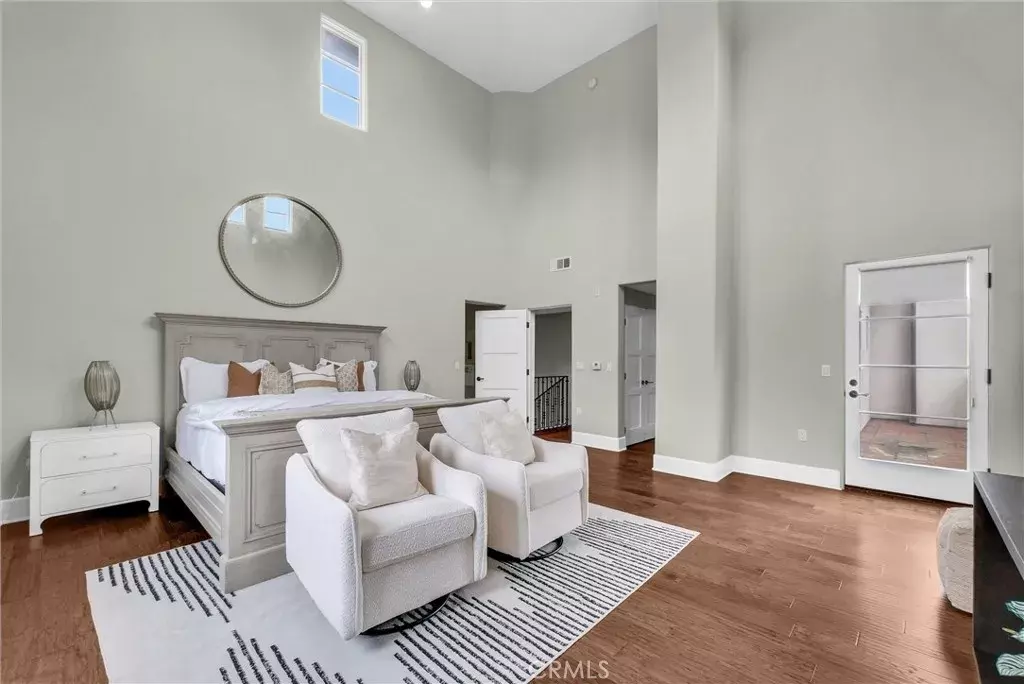 Rolling Hills Estates, CA 90274,975 Silver Spur Road