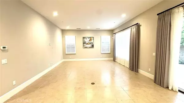 Irvine, CA 92620,116 Joshua Tree