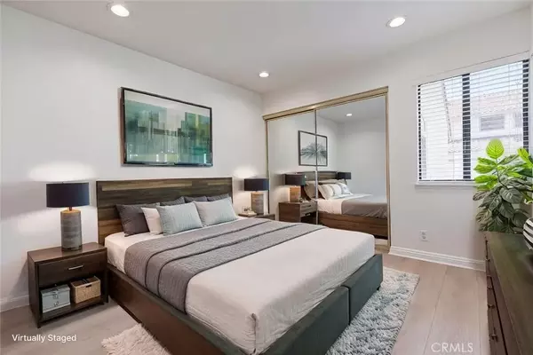 Diamond Bar, CA 91765,23060 Paseo De Terrado #2