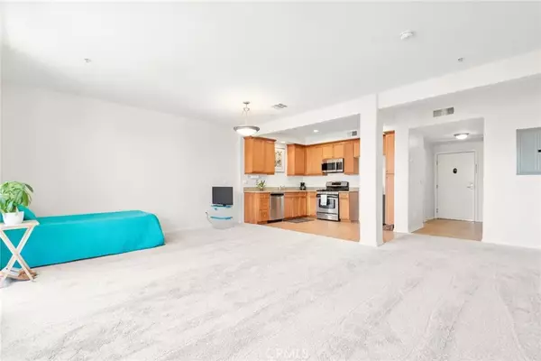 Los Angeles, CA 90031,360 W Avenue 26 #302