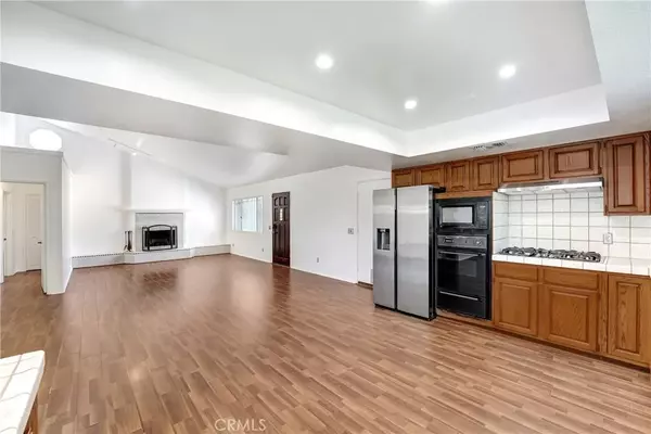 Valley Village, CA 91607,11940 Tiara Street