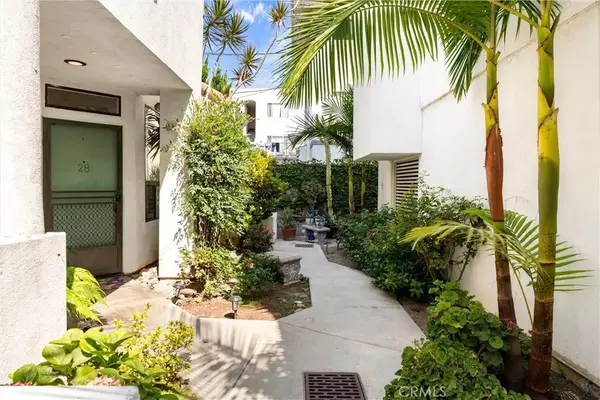 Glendale, CA 91201,1340 Glenwood Road #28