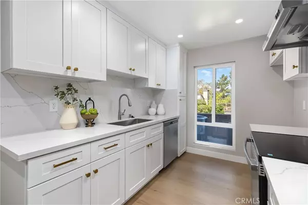 Hacienda Heights, CA 91745,17078 Colima Road #323