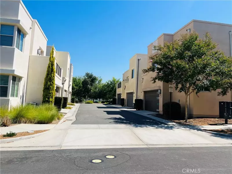 118 STELLAR, Irvine, CA 92618