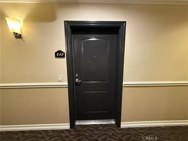 Los Angeles, CA 90008,3750 Santa Rosalia Drive #413