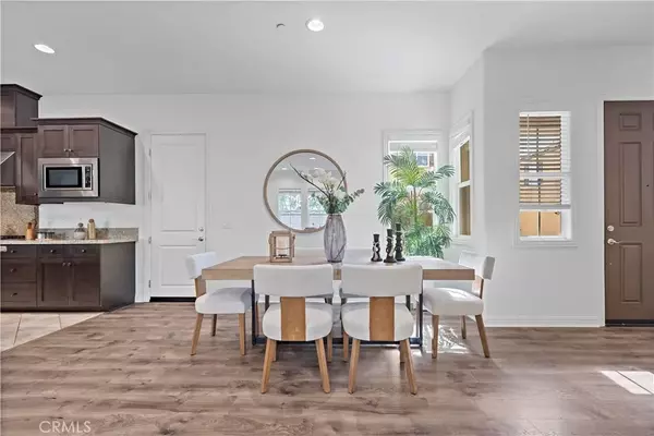 Lake Forest, CA 92630,32 Torosa