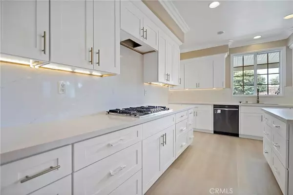 Eastvale, CA 92880,8252 Ivy Springs Court