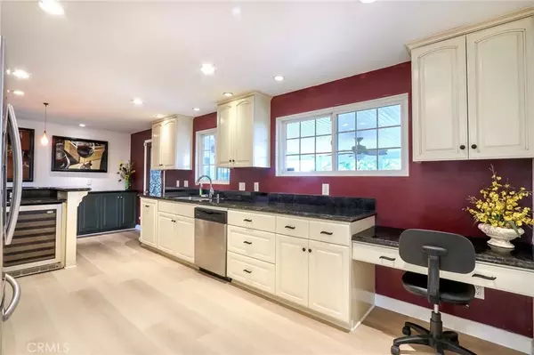 Ontario, CA 91764,1236 E Highland Ct