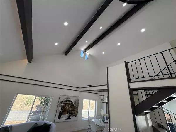 Montebello, CA 90640,1004 N Las Flores Avenue