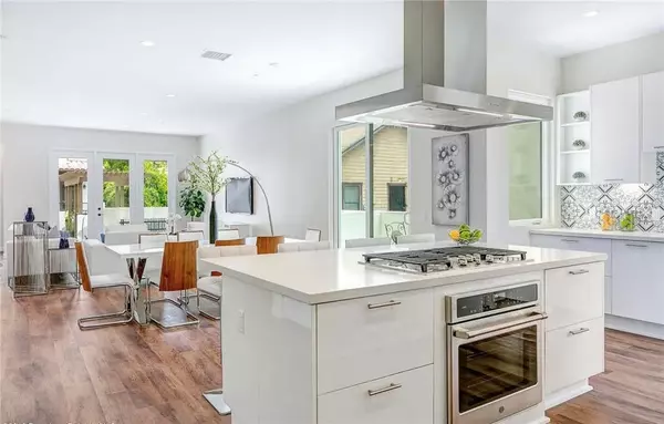 Pasadena, CA 91106,95 N Sierra Bonita Avenue #1