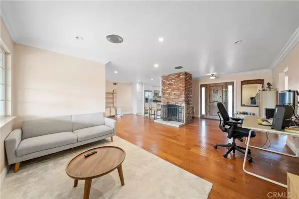 Fullerton, CA 92835,1218 Evergreen Ave.