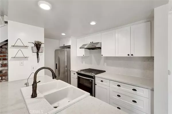 La Verne, CA 91750,3043 N White Avenue