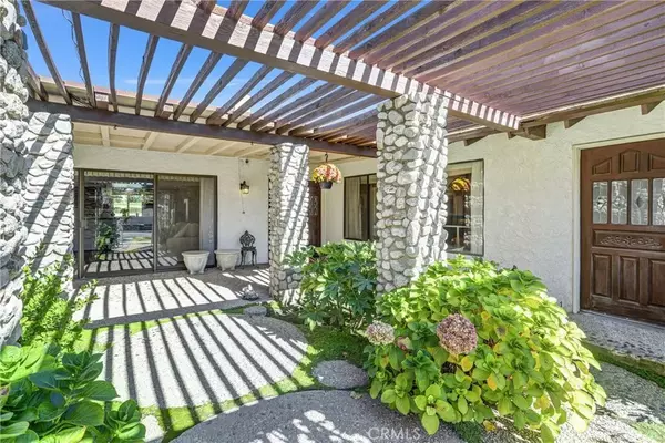 Upland, CA 91784,2376 Sunset Curv