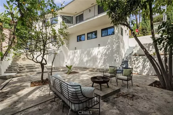 3950 Franklin Avenue, Los Angeles, CA 90027